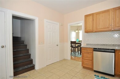 193 Early St, Providence, RI 02907 - photo 6