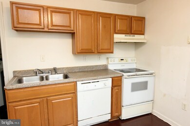 617 Center St, Laurel, DE 19956 - photo 4