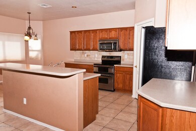 725 W Beth-3