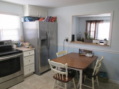 11 Winthrop St, Peabody, MA 01960 - photo 6
