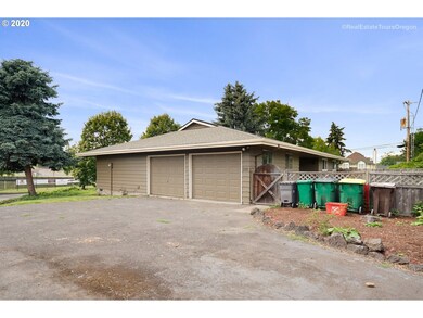 2249 E St, Forest Grove, OR 97116 - photo 4
