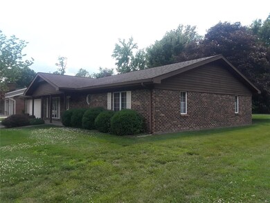 1965 Raintree Trail, Collinsville, IL 62234 - photo 3