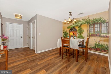 13101 Millhaven Place unit 9L, Germantown, MD 20874 - photo 4