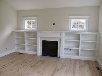 214 Iduna Ln, Amherst, MA 01002 - photo 4