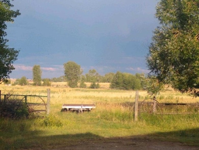 10332 Hwy 26 North Side, Kinnear, WY 82516 - photo 5