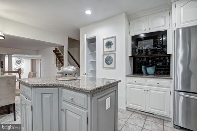 10183 Red Spruce Rd, Fairfax, VA 22032 - photo 5