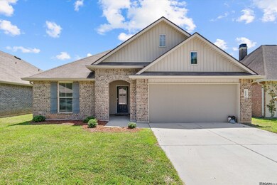 28448 Longfellow Ln, Albany, LA 70711 - photo 2