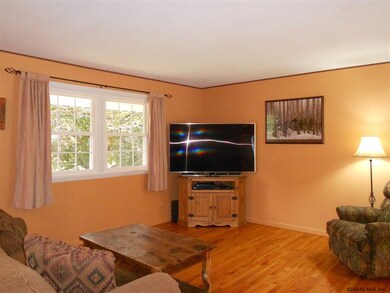 151 Horstman Dr, Schenectady, NY 12302 - photo 6