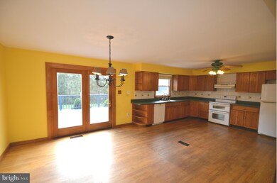 6321 Old Washington Rd, Sykesville, MD 21784 - photo 7