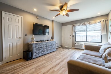 116 Lamped Loop unit 77, Staten Island, NY 10314 - photo 4