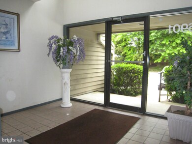 6901 Jones View Dr unit 3C, Baltimore, MD 21209 - photo 2