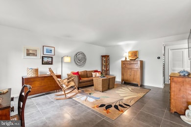 10051 Windstream Dr unit 2, Columbia, MD 21044 - photo 2