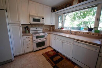 Guernsey Kitchen 1