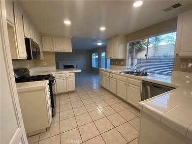 32770 Royal Oak Ln, Lake Elsinore, CA 92530 - photo 5