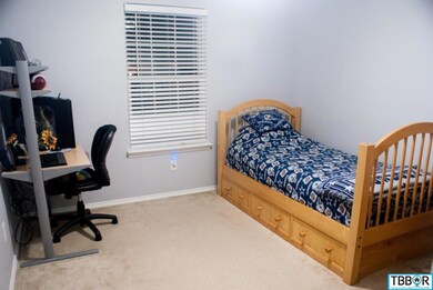 404 Blayton St, Troy, TX 76579 - photo 5