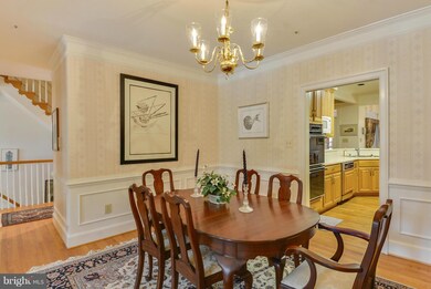 8319 Turnberry Ct, Potomac, MD 20854 - photo 5