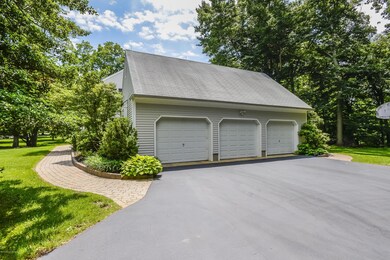 9 N Point Dr, Colts Neck, NJ 07722 - photo 2