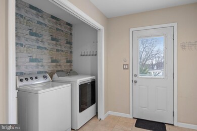 451 Temple Rd, Southampton, PA 18966 - photo 6