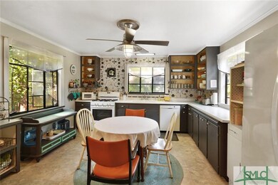 525 Atkinson Ave, Savannah, GA 31404 - photo 5