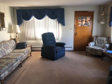 1008 Baker St, Taylor, PA 18517 - photo 4