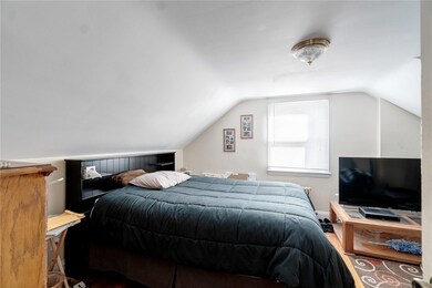 106 Martin St, Pawtucket, RI 02861 - photo 6