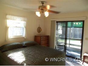 MASTER W/SCREENED PORCH