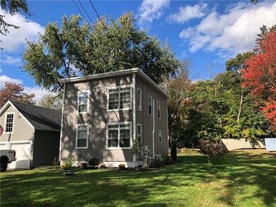 76 Pine Swamp Rd unit 1, Cumberland, RI 02864 - photo 2