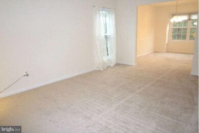 2994 Emerald Chase Dr, Herndon, VA 20171 - photo 3