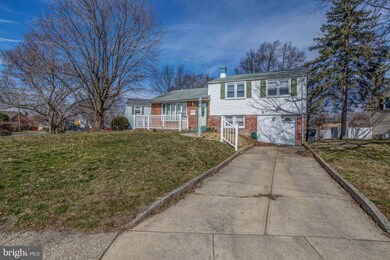 1041 Vauclain Ave, Woodlyn, PA 19094 - photo 2