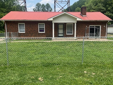 13491 S Ky Rt 7, Kite, KY 41828 - photo 2