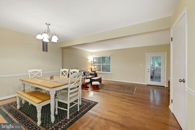 11560 Summer Oak Dr, Germantown, MD 20874 - photo 5