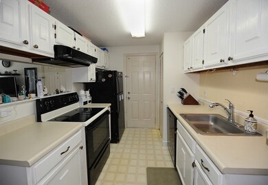 36 Walden Dr unit 20, Natick, MA 01760 - photo 5