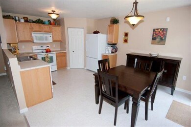 8126 Cypress Cir, Dexter, MI 48130 - photo 6