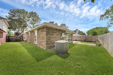 16322 Salinas Ln, Houston, TX 77095 - photo 5