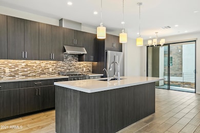 6990E6th10115-007