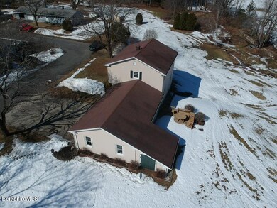 53 Meadowview Dr, Cheshire, MA 01225 - photo 3