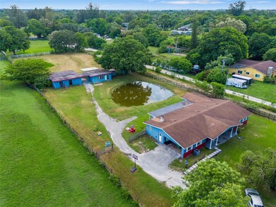 1901 SW 112th Ave, Davie, FL 33325 - photo 6