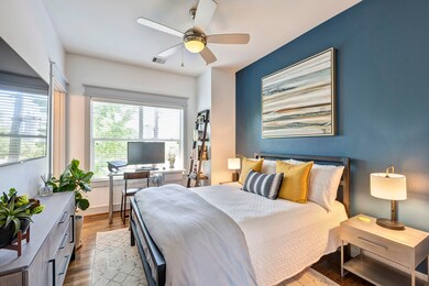 3510 Yupon St, Houston, TX 77006 - photo 6