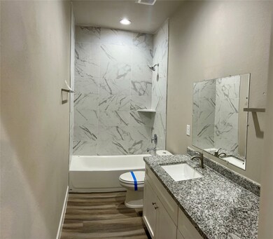 6006 Shady Timbers Dr unit B, Houston, TX 77016 - photo 6