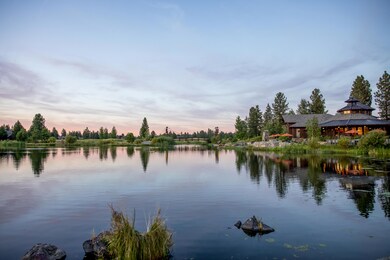 Obsidian Lake to Lake House