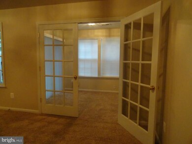 47845 Scotsborough Square unit 129, Sterling, VA 20165 - photo 4