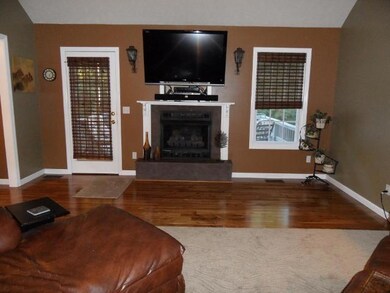 523 Powers Rd, Manchester, TN 37355 - photo 6