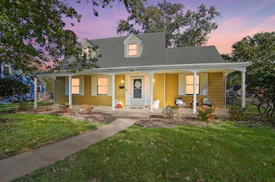 208 S Walnut St, Englewood, OH 45322 - photo 2