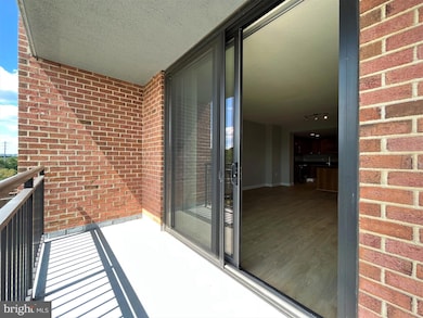 Midtown Alexandria Station Condominiums unit 917, Alexandria, VA 22303 - photo 4