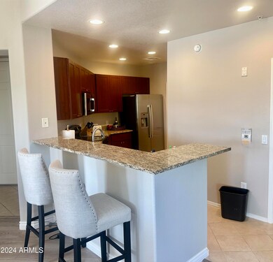 Kitchen bar