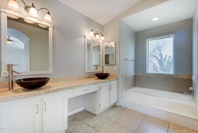 72 N Soho Pl-22
