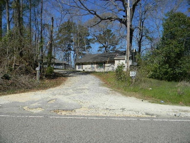 126 Pinckney Rd, Santee, SC 29142 - photo 3