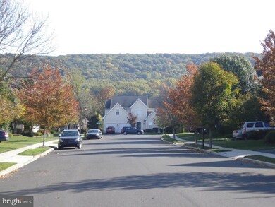 6842 Hunt Dr unit 590, Macungie, PA 18062 - photo 5