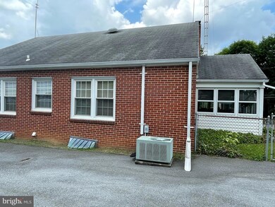 11817 Clearview Rd, Hagerstown, MD 21742 - photo 6