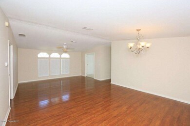 7517 Cedar Bark - Snug Harbor - Living R